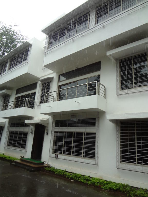 Rama Krishna Executive Apartments Мумбаи Номер фото